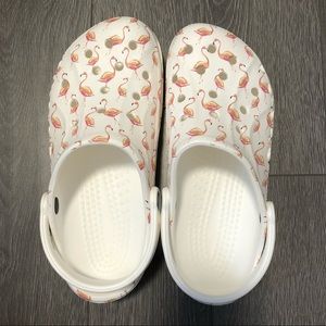 White Baya Seasonal Printed Crocs. SIZE 7M/9W